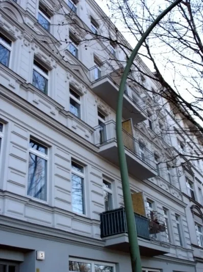 Charmante Dachgeschosswohnung mit Dachterrasse und Berlin-Blick – im Herzen von Moabit — photo 1